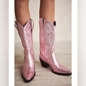 Jeffrey Campbell Dagget In Pink Metallic BRAND NEW